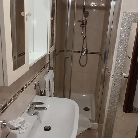 Baglieri Appartament Ferienhaus *