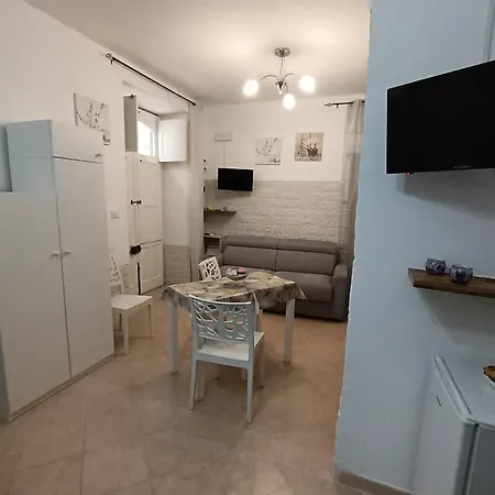 Baglieri Appartament Ferienhaus